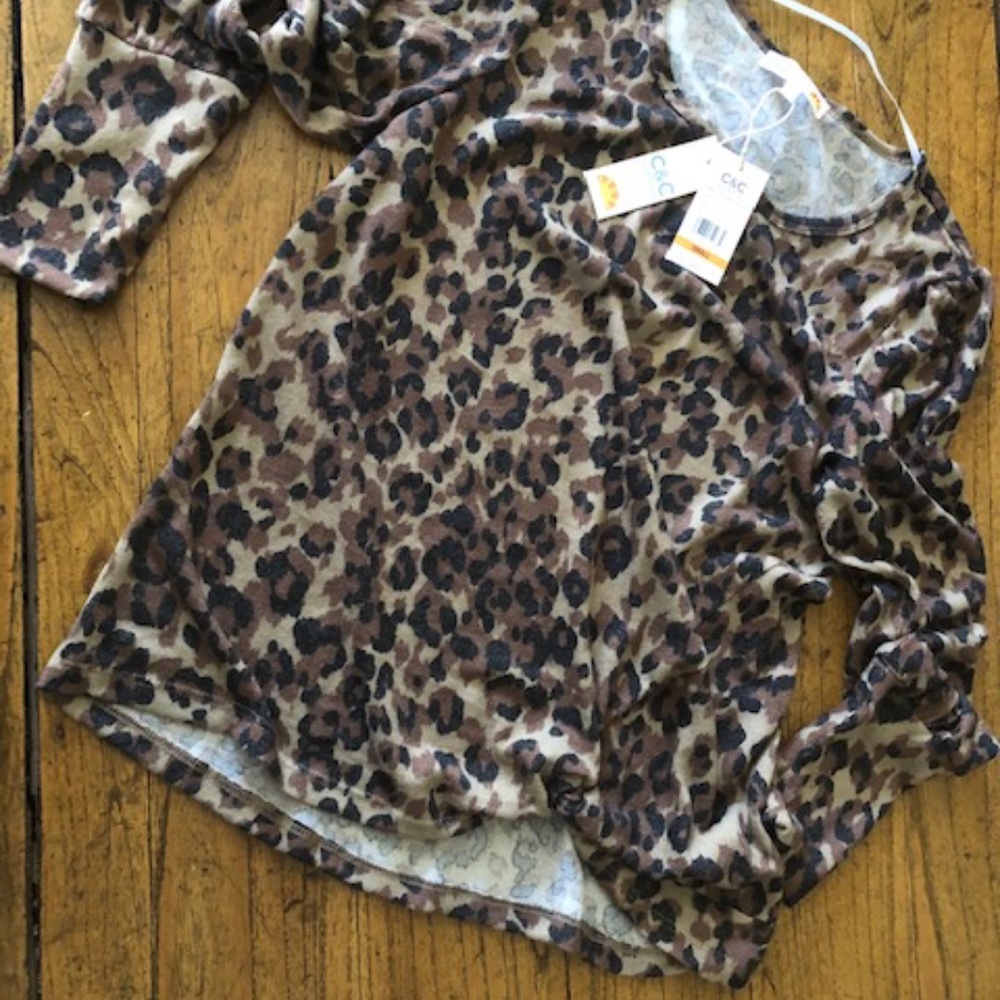 Women's C & C California Leopard Print Top S